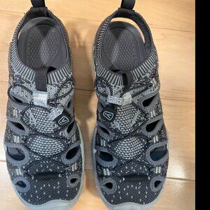 Keen Water Sandals, Patterned Gray, Women's Size 6